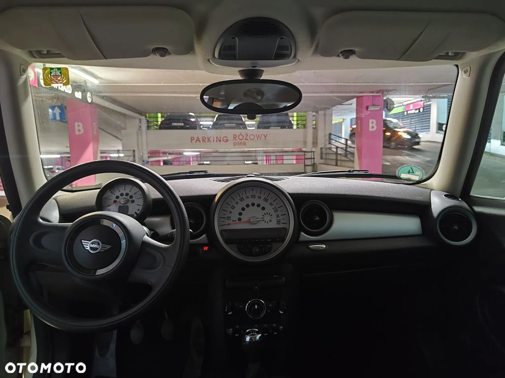 MINI ONE - 8