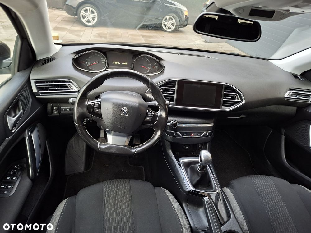 Peugeot 308 - 7