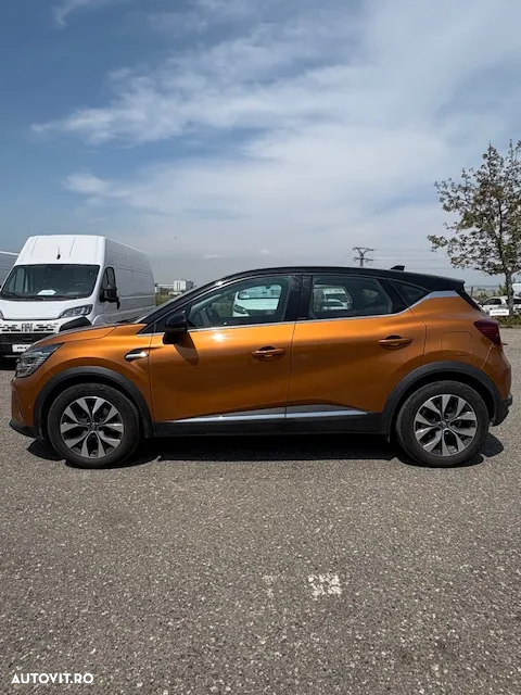 Renault Captur E-Tech Plug-In-Hybrid Intens - 3