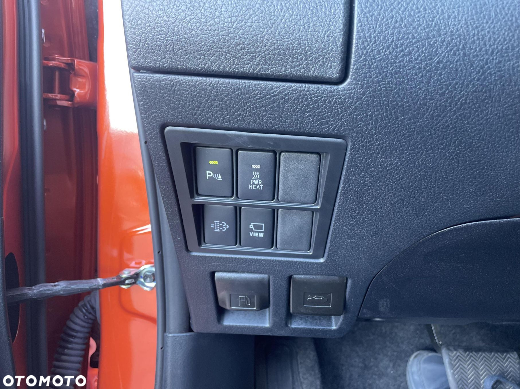 Toyota Hilux 2.8 D-4D Double Cab Invincible Sport 4x4 - 10