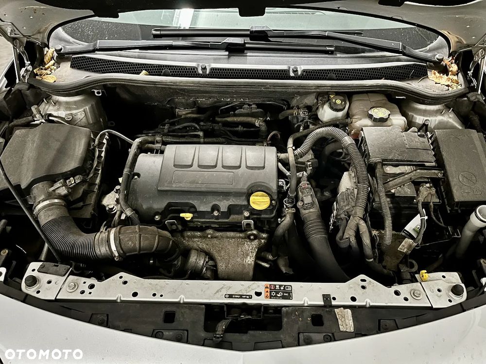 Opel Astra 1.4 T EU6 - 28