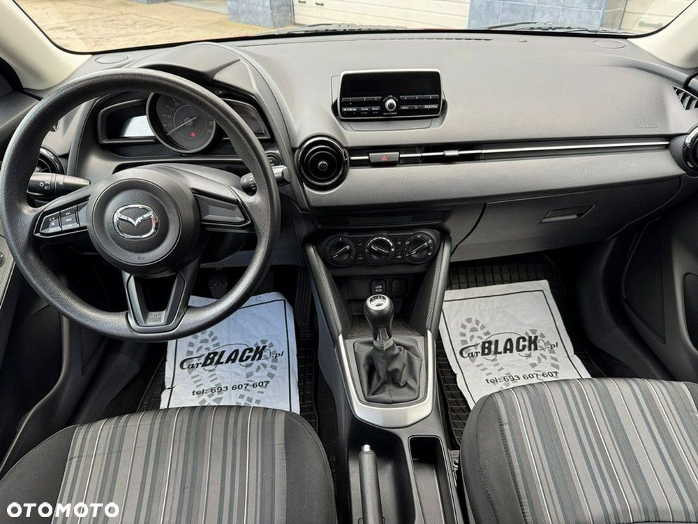 Mazda 2 - 6