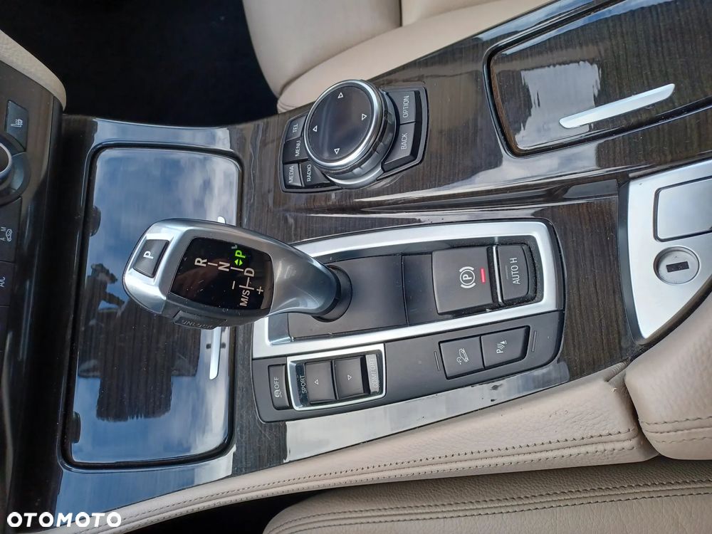 BMW Seria 5 535d Touring - 25