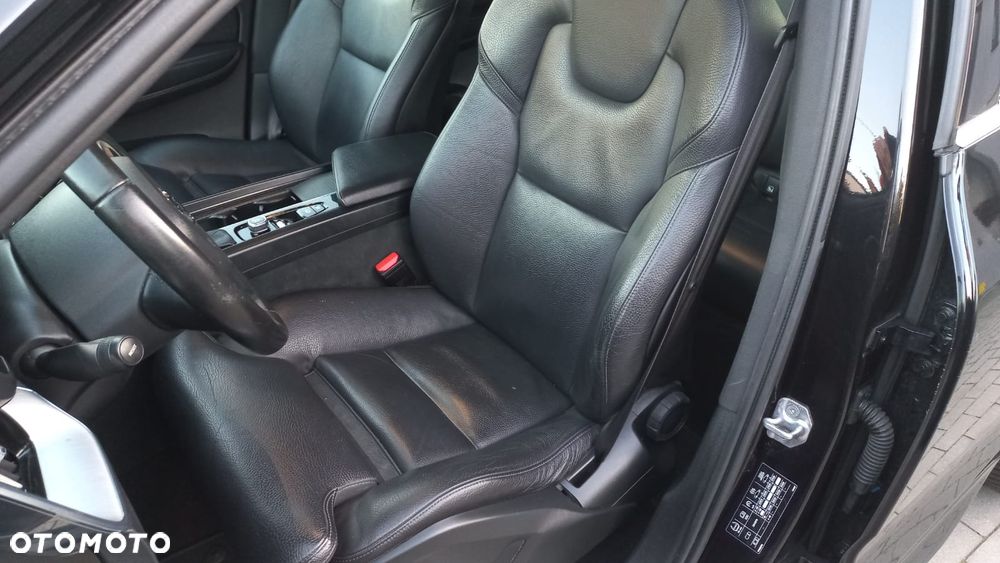 Volvo XC 60 D4 Geartronic Momentum - 11