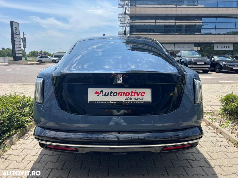Rolls-Royce Spectre - 4