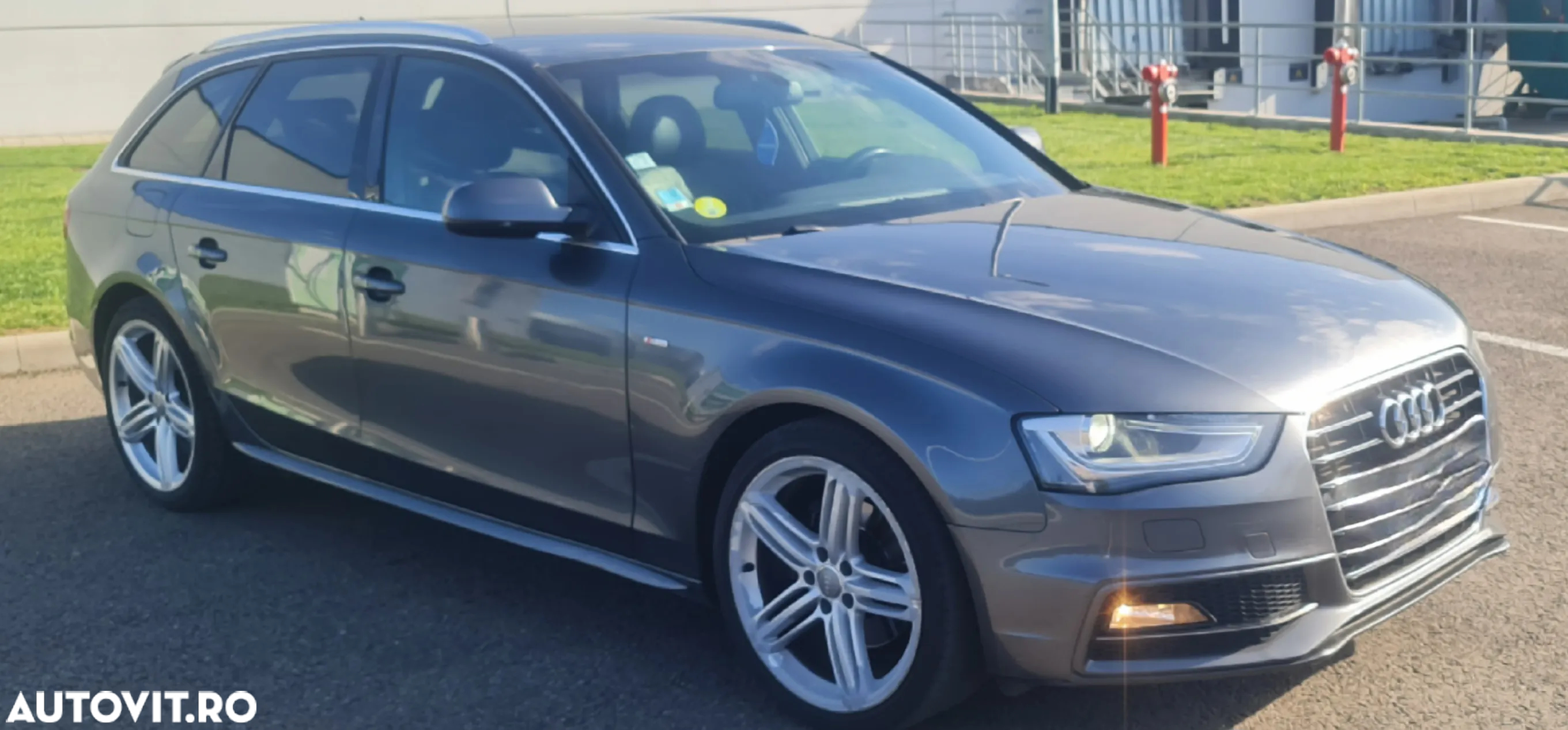 Audi A4 Avant 2.0 TDI DPF clean diesel multitronic S line Sportpaket - 2