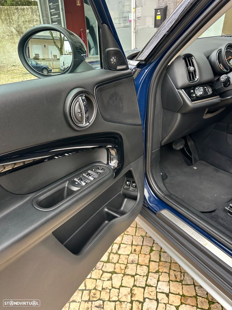 MINI Countryman Cooper SE ALL4 Auto - 9