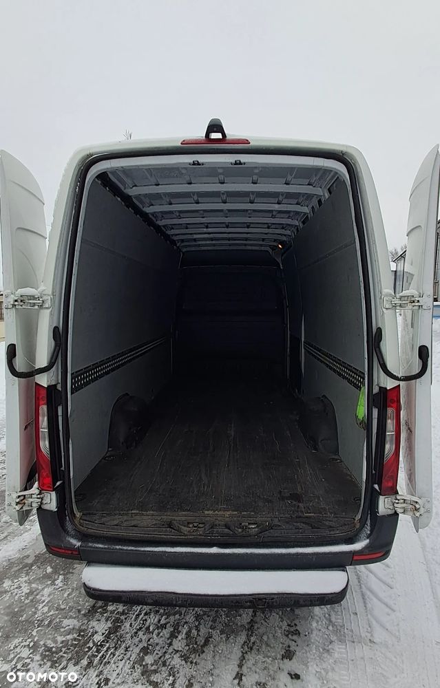 Mercedes-Benz SPRINTER - 3