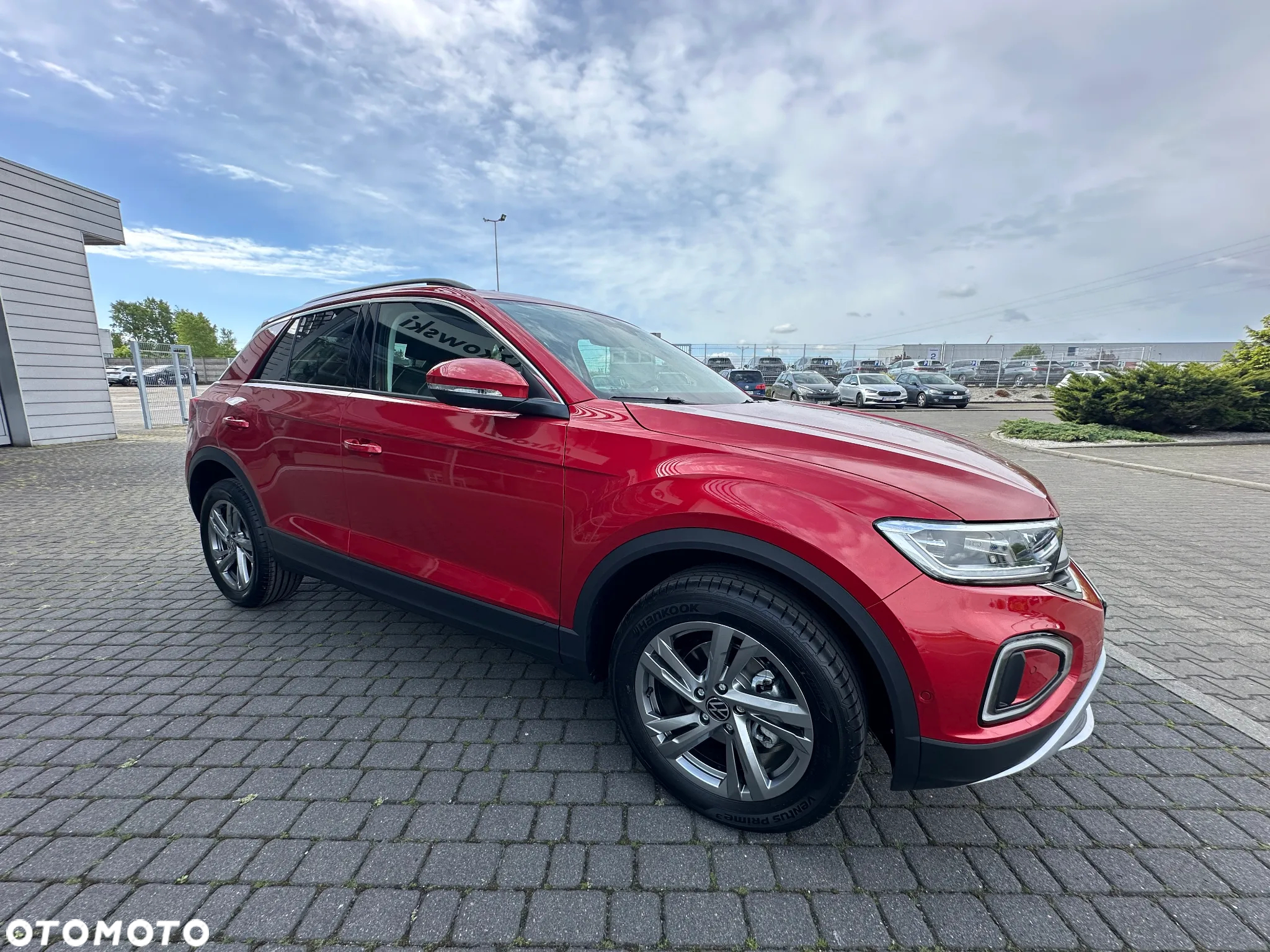 Volkswagen T-Roc - 12