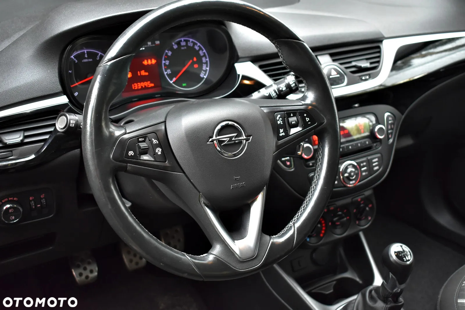 Opel Corsa 1.4 T Cosmo S&S - 34