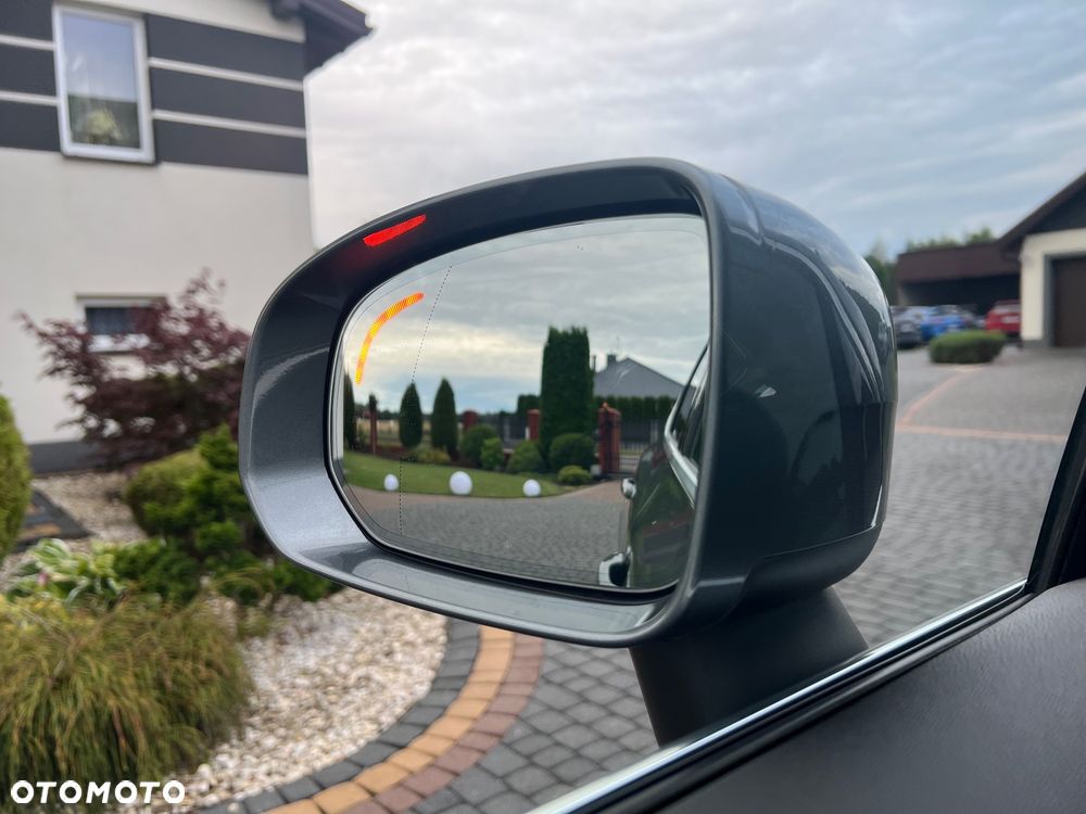 Volvo XC 60 B4 D AWD Inscription - 37