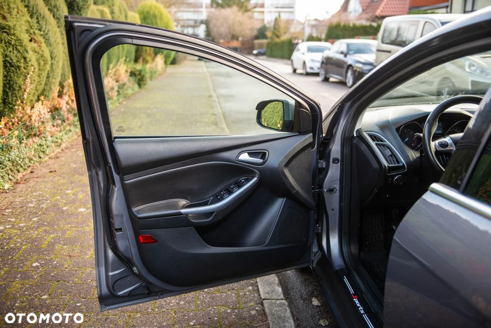 Ford Focus 2.0 TDCi DPF Style+ - 15