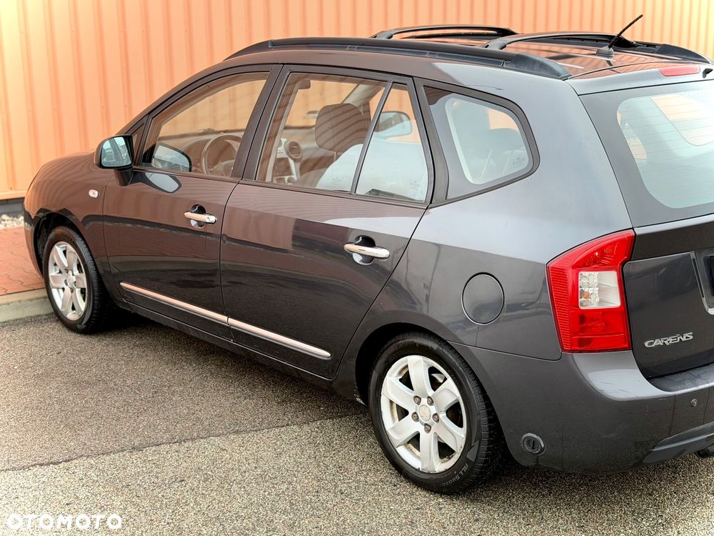 Kia Carens 2.0 EX - 20