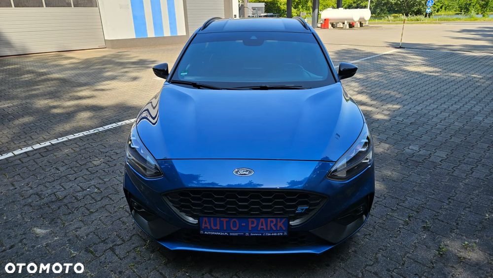 Ford Focus 2.0 EcoBlue S&S ST - 9