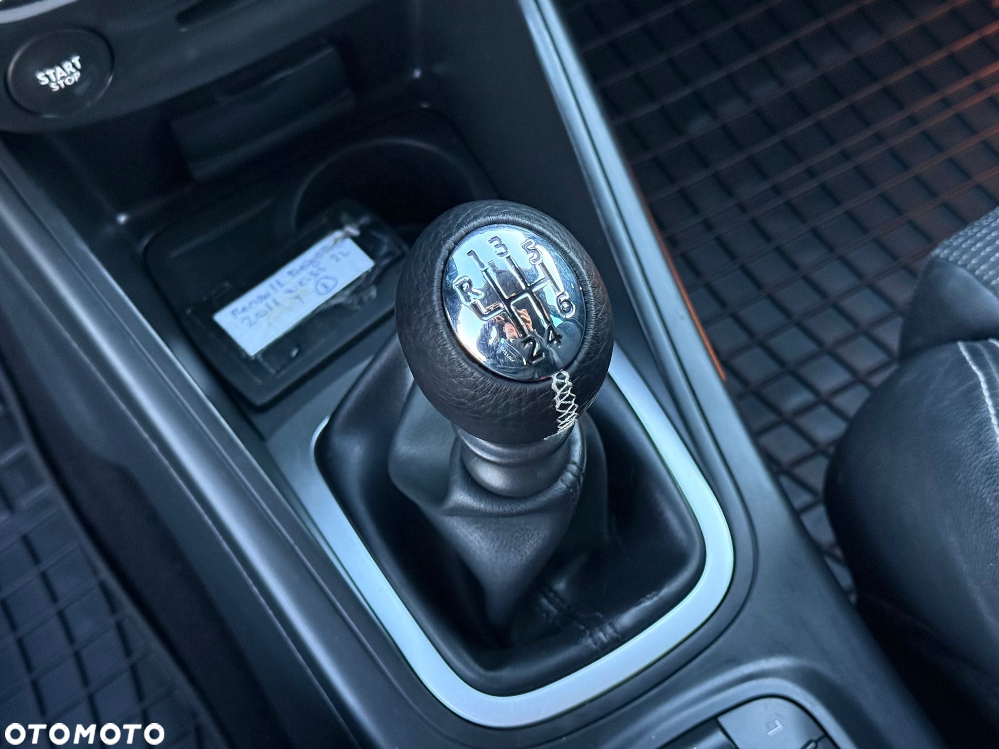 Renault Megane Grandtour TCe 180 GT - 27