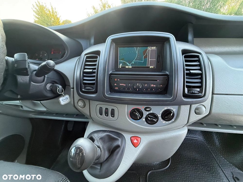 Opel VIVARO - 22