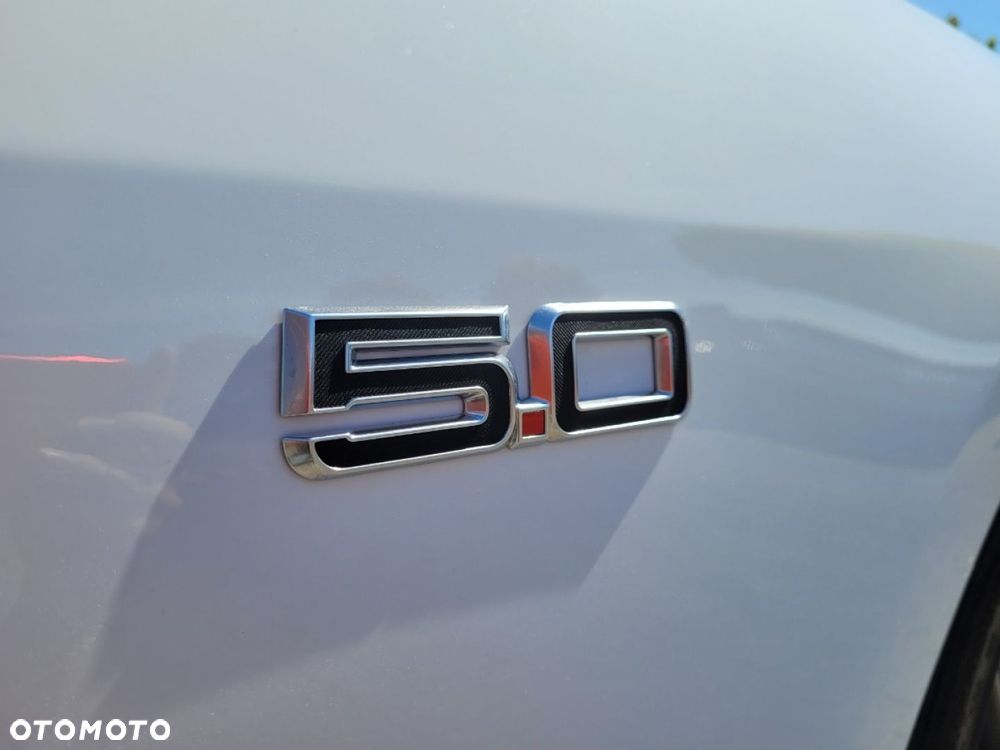 Ford Mustang - 12