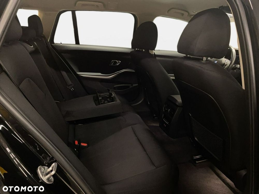 BMW Seria 3 - 15