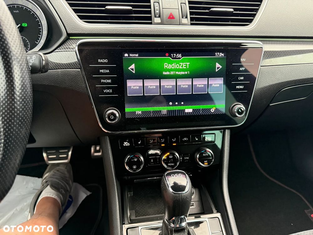 Skoda Superb 2.0 TDI DSG Sportline - 29