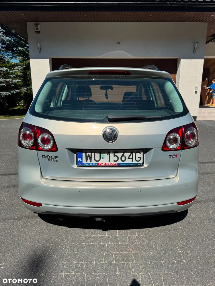 Volkswagen Golf Plus 1.6 TDI BlueMot Comfortline DSG - 9