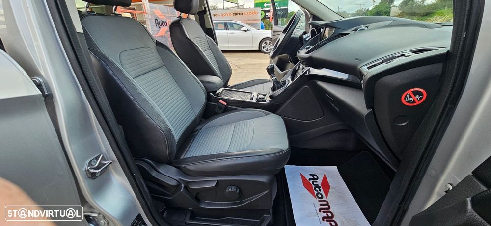 Ford Kuga 1.5 TDCi Titanium - 16