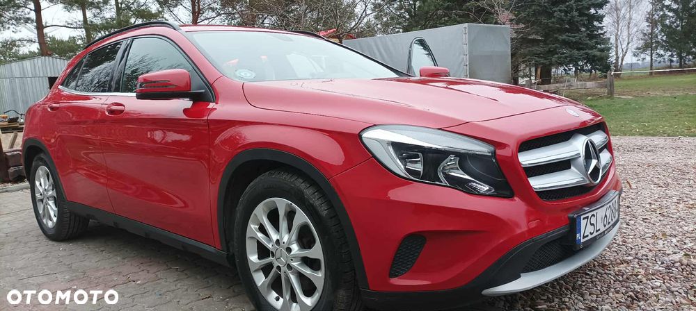 Mercedes-Benz GLA 250 4Matic 7G-DCT StreetStyle - 3