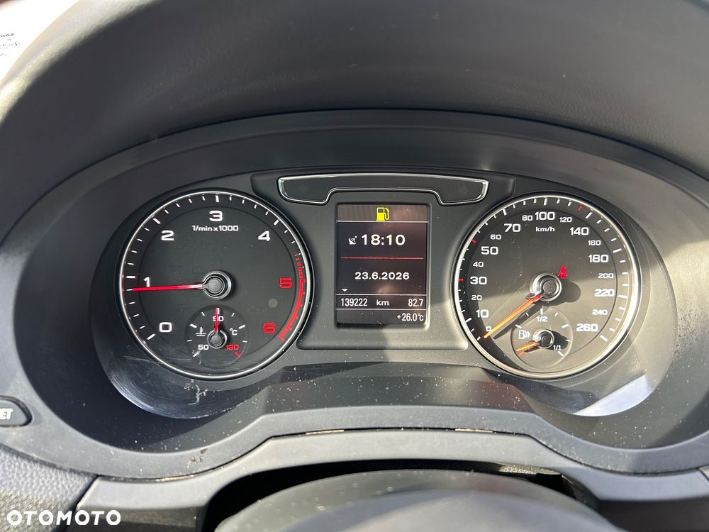 Audi Q3 2.0 TDI Sport - 23