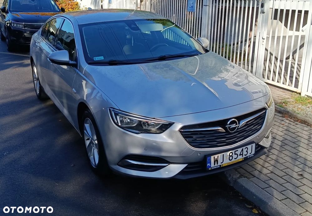 Opel Insignia - 1