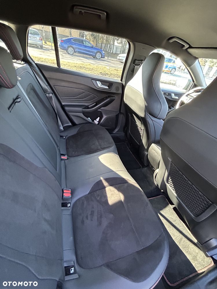 Ford Focus 2.3 EcoBoost ST X - 15