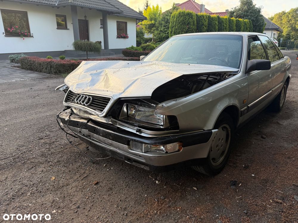 Audi V8 - 4