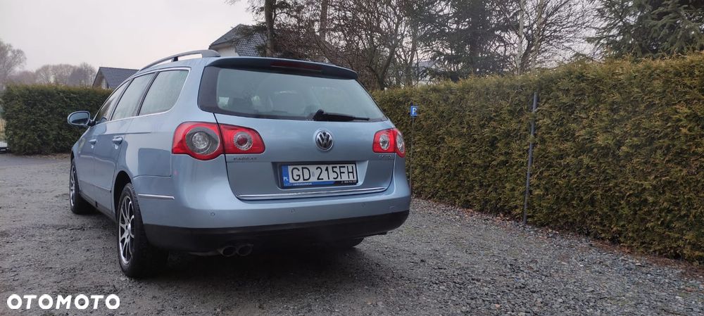 Volkswagen Passat 2.0 TDI DSG Comfortline - 14