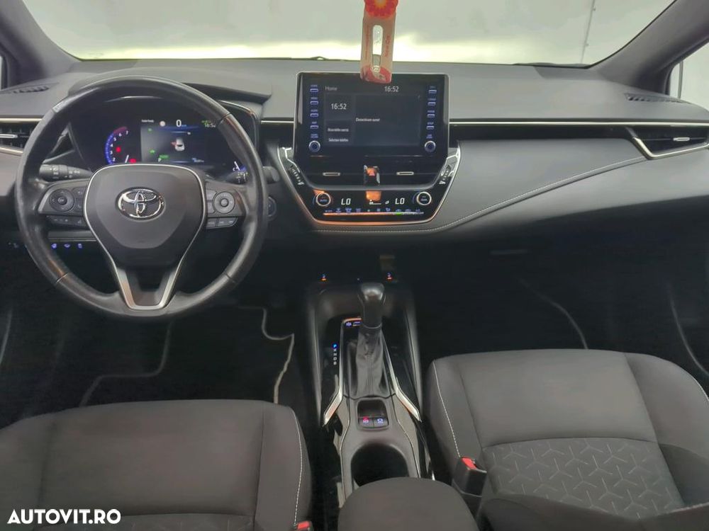 Toyota Corolla - 6