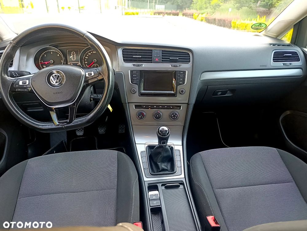 Volkswagen Golf 1.6 TDI BlueMotion Technology Comfortline - 9