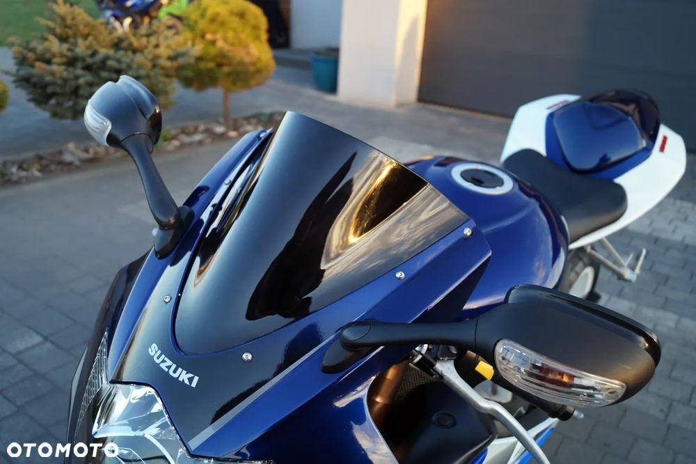 Suzuki GSX-R - 19