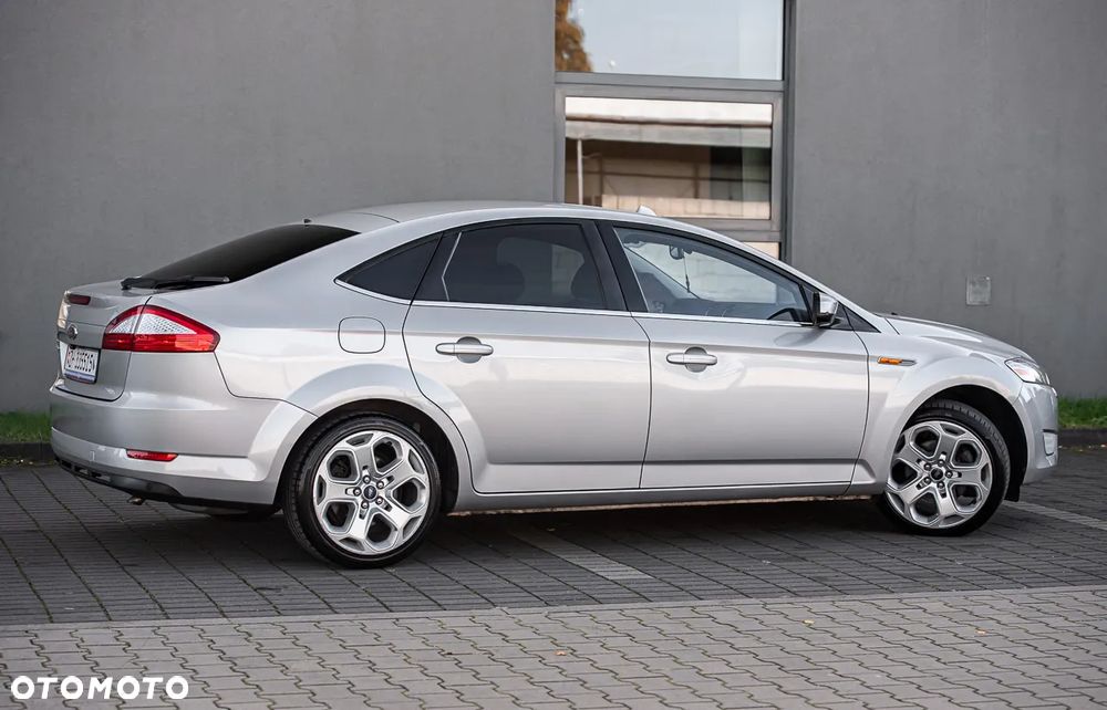 Ford Mondeo 2.5 Titanium - 14