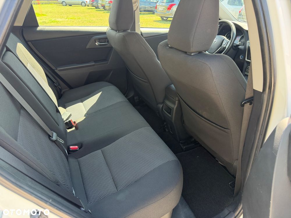 Toyota Auris - 33