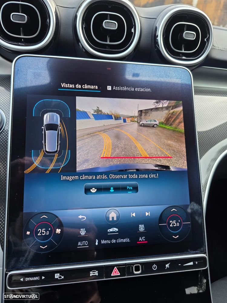 Mercedes-Benz C 300 d AMG Line - 23