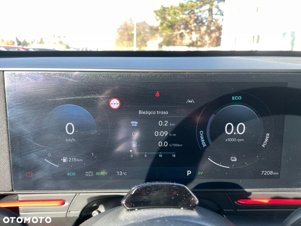Hyundai Kona - 16