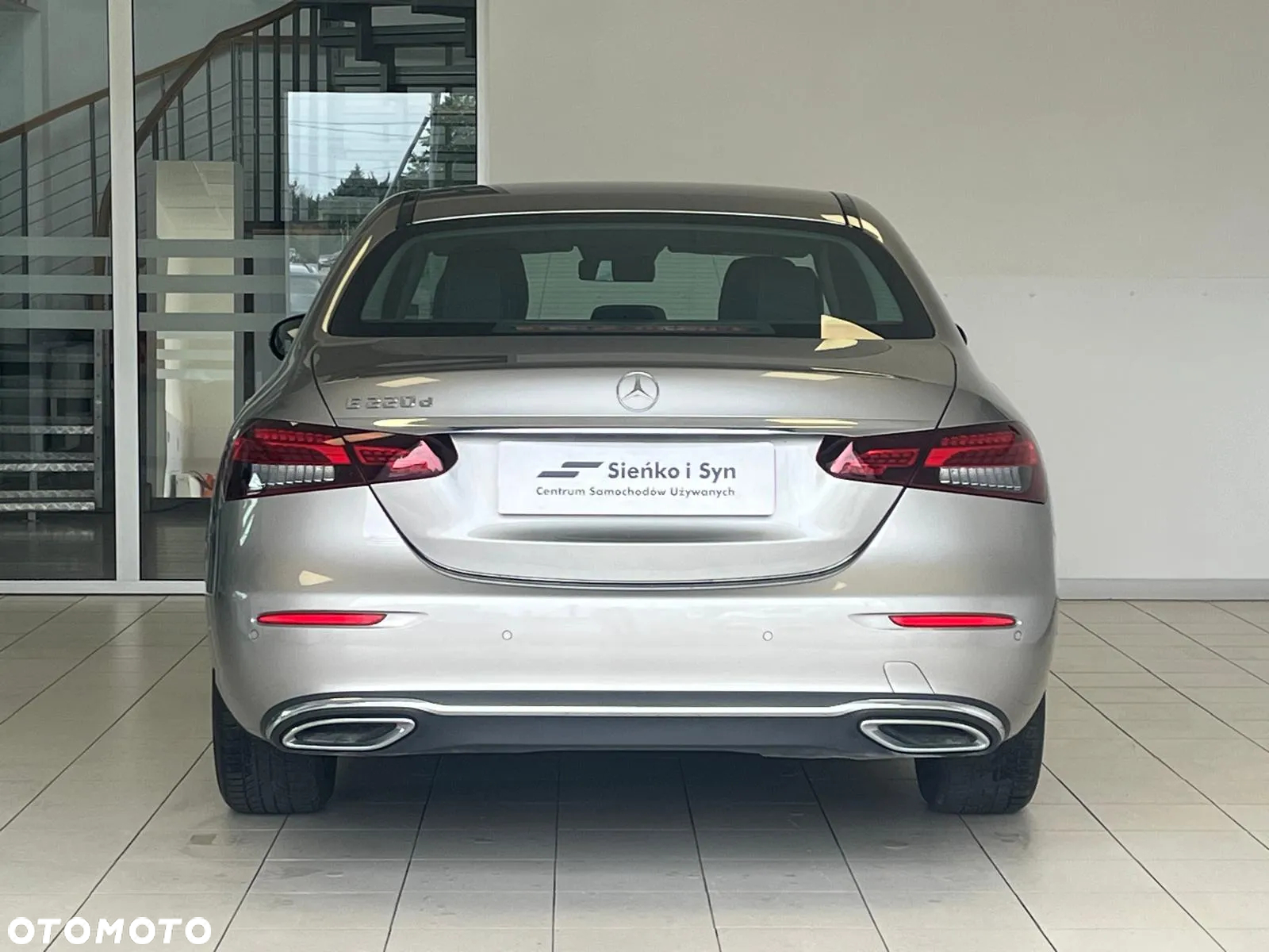 Mercedes-Benz Klasa E 220 d Avantgarde - 4