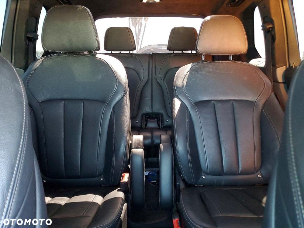 BMW X7 xDrive40i - 11