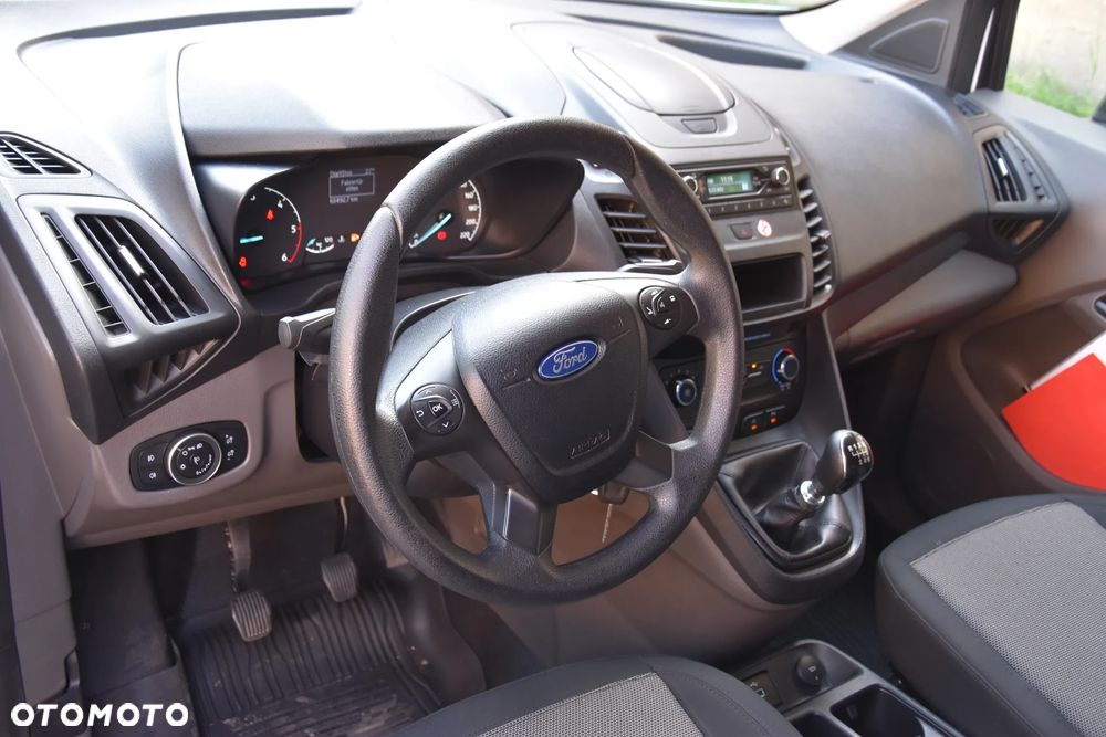Ford Transit Connect - 16