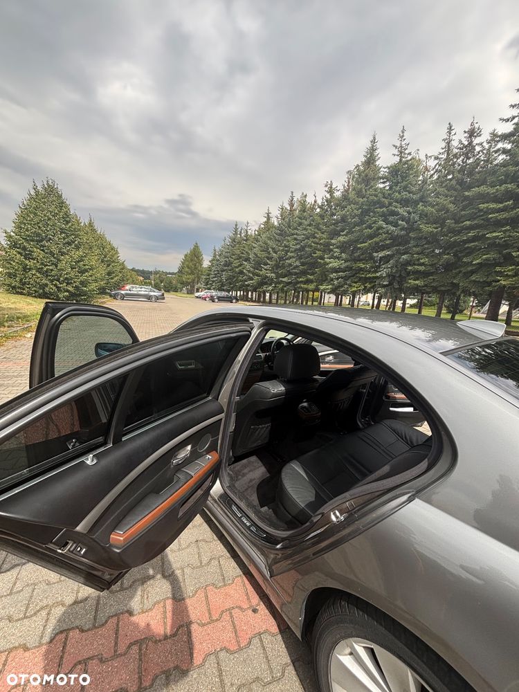 BMW Seria 7 730d - 22