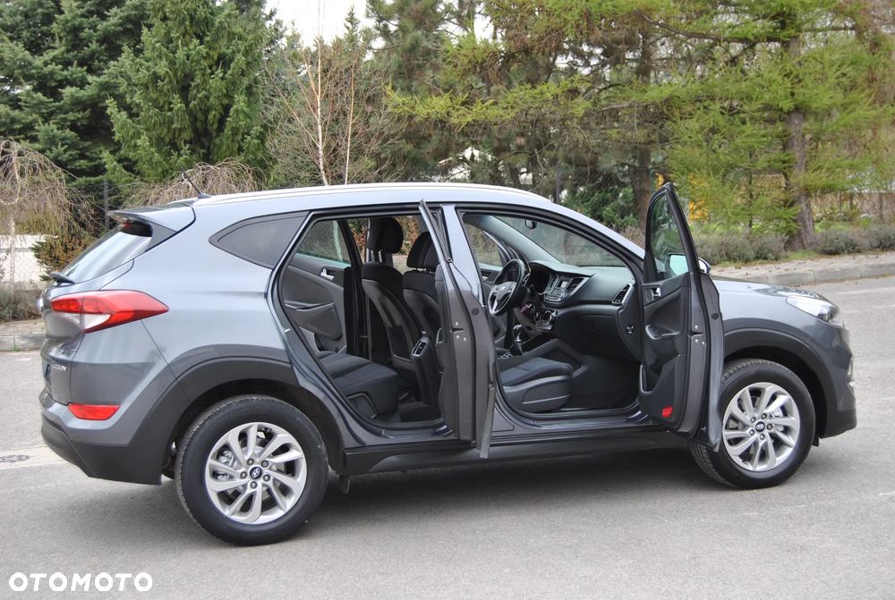 Hyundai Tucson blue 1.7 CRDi 2WD Style - 12