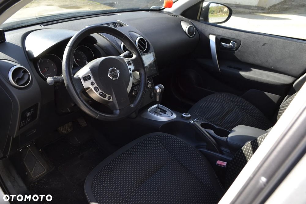Nissan Qashqai 2.0 dCi 4 x 4 DPF tekna - 12