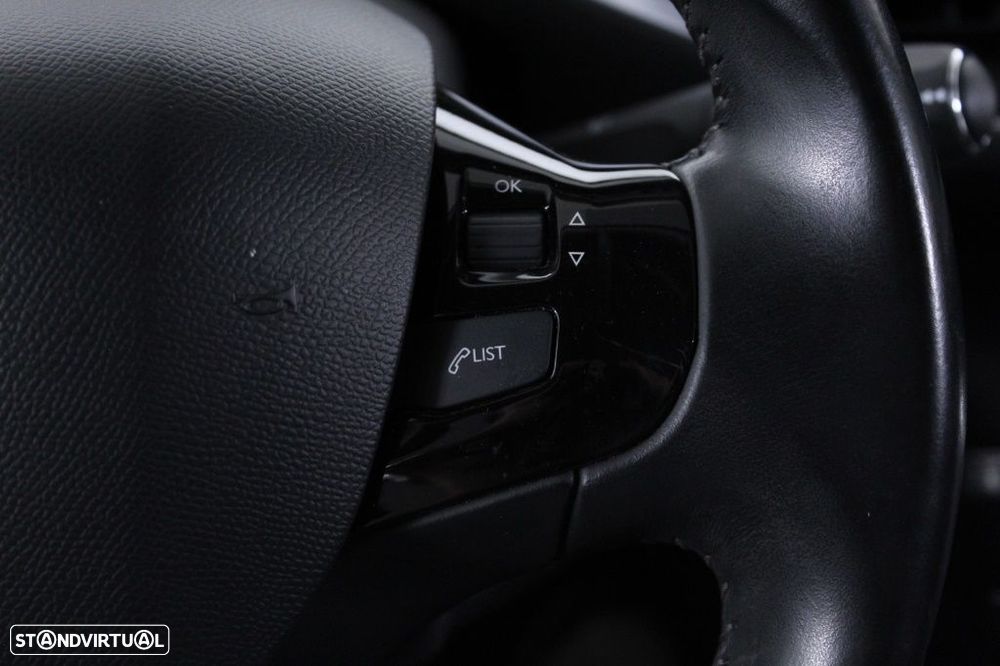 Peugeot 308 SW 1.5 BlueHDi Style - 23