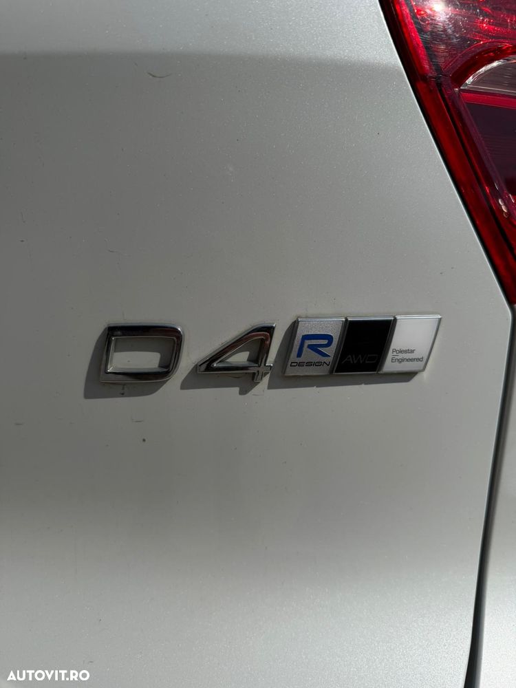 VOLVO XC40 2019 — imagine 24