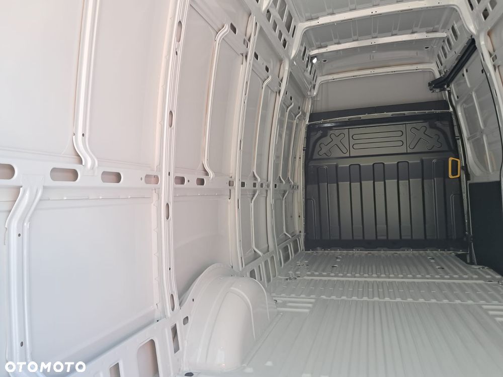 Iveco Daily35S18H V 18m3 L4H3 - 20