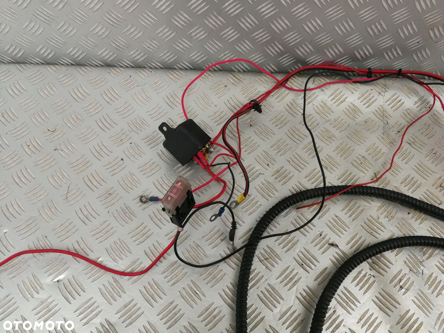 Calix BC1205 ładowarka samochodowa do akumulatora Ford c-max MK2 II… - 3