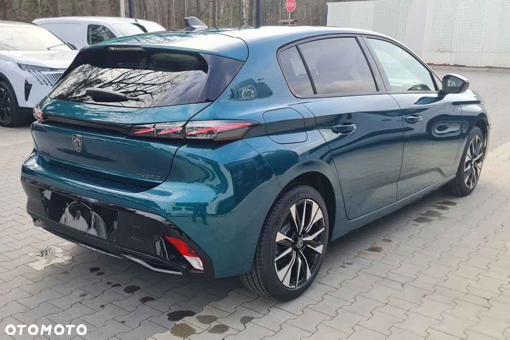 Peugeot 308 1.2 mHEV Allure S&S e-DCS6 - 11