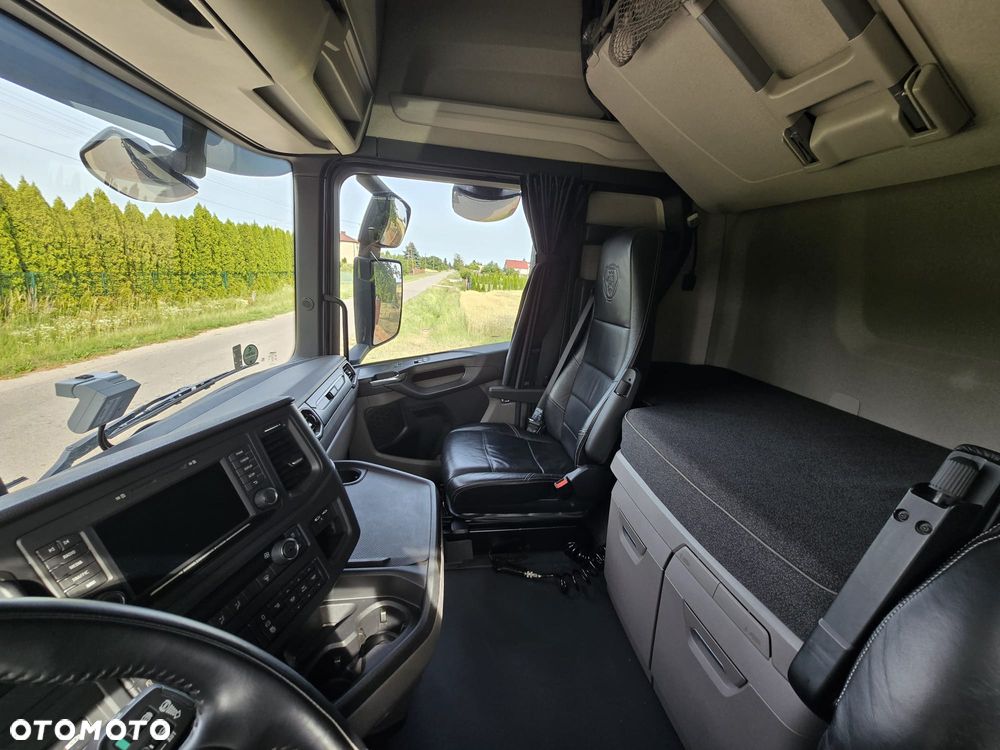Scania 460 S - 33